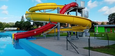 nový tobogán a skluzavka kamikadze nový tobogán a skluzavka kamikadze