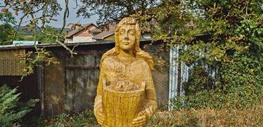 Dívka s díží Dívka s díží