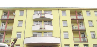 Stav před výměnou - pohled na budovu od Zdravotního střediska v Obchodní ulici Stav před výměnou - pohled na budovu od Zdravotního střediska v Obchodní ulici