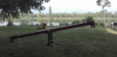 Nová houpadla a vahadlová houpačka u Labe Nová houpadla a vahadlová houpačka u Labe